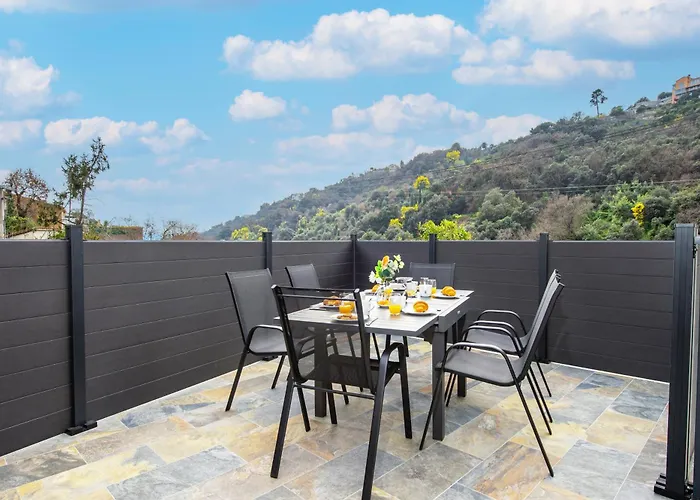 Acacias - Agreable Appartement Dans Maison - Menton - Parking Prive
