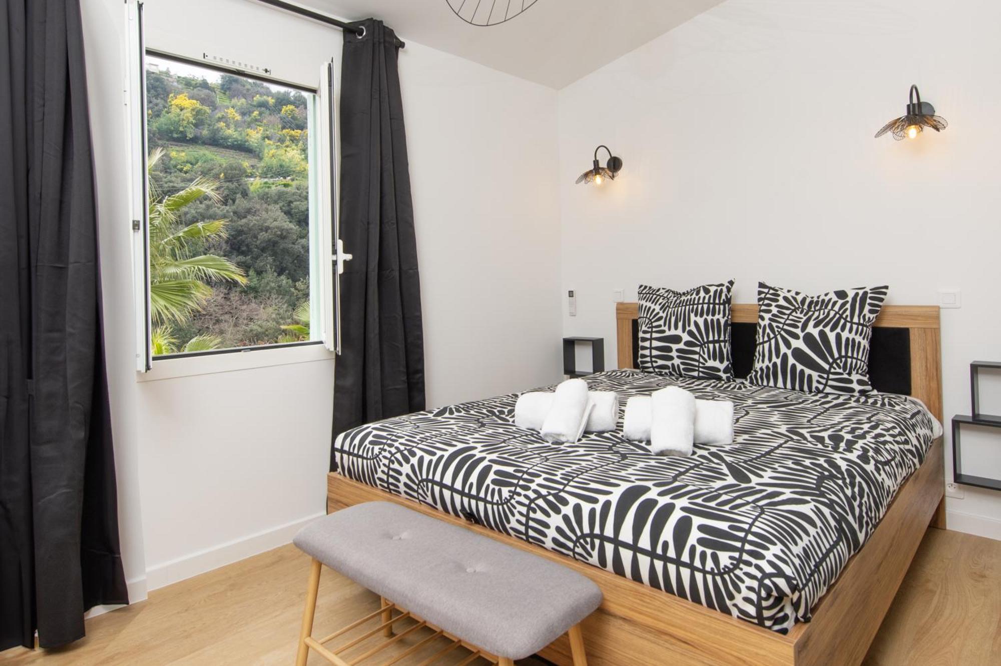Acacias - Agreable Dans Maison - - Parking Prive Menton